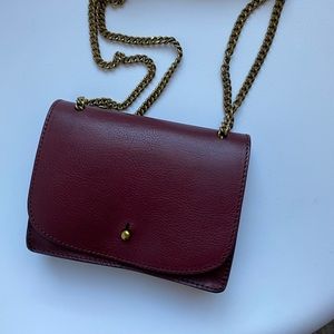 Crossbody purse